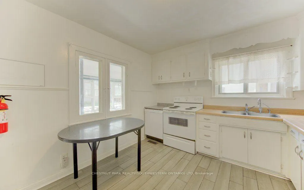 Photo 12 of 8 Marshall Street, Waterloo, Beechwood/University — HOMEH