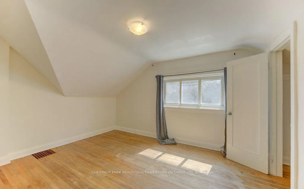Photo 23 of 8 Marshall Street, Waterloo, Beechwood/University — HOMEH