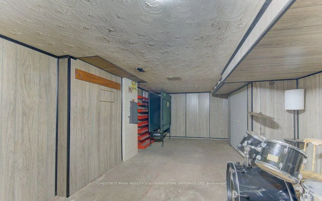 Photo 28 of 8 Marshall Street, Waterloo, Beechwood/University — HOMEH