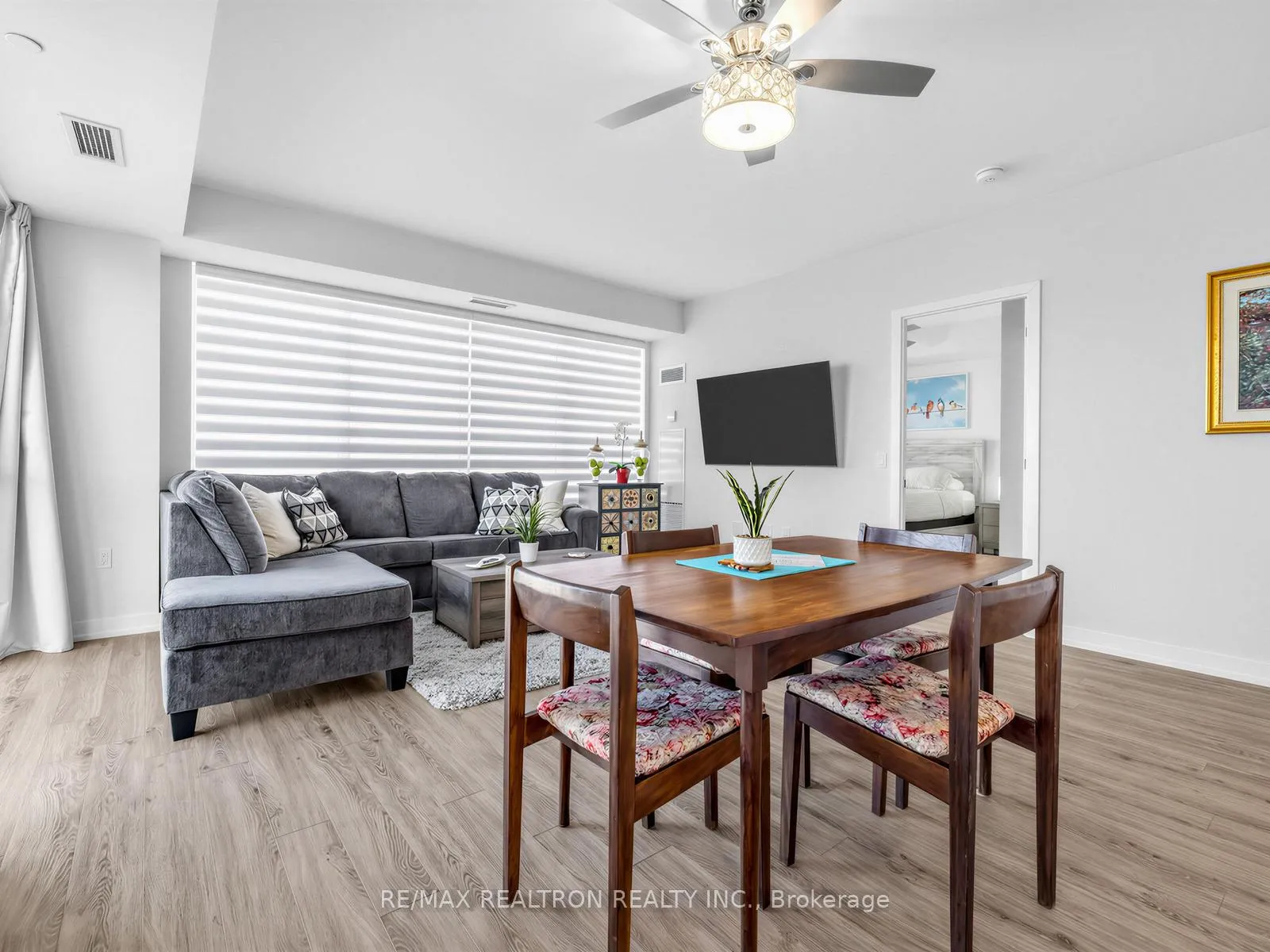 Photo 6 of Unit 317, 415 Sea Ray Avenue, Innisfil, Rural Innisfil — HOMEH