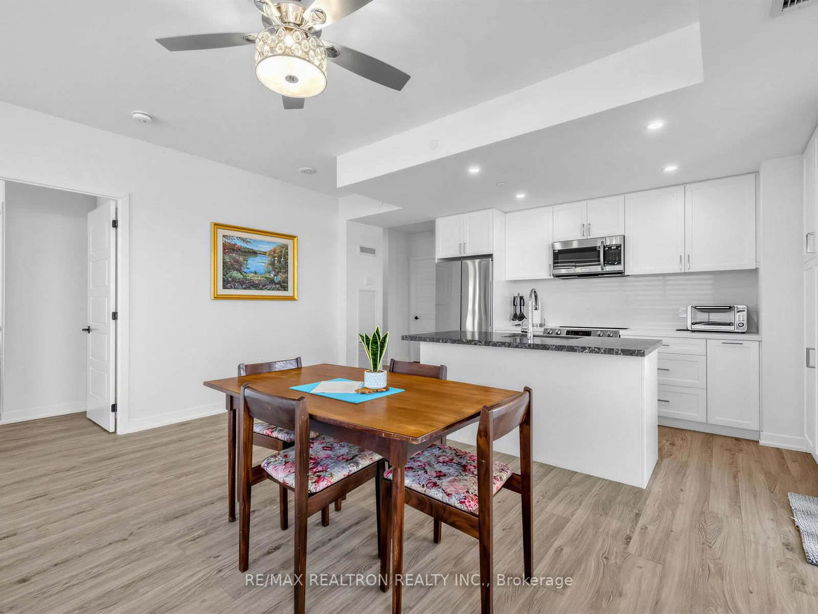 Photo 9 of Unit 317, 415 Sea Ray Avenue, Innisfil, Rural Innisfil — HOMEH
