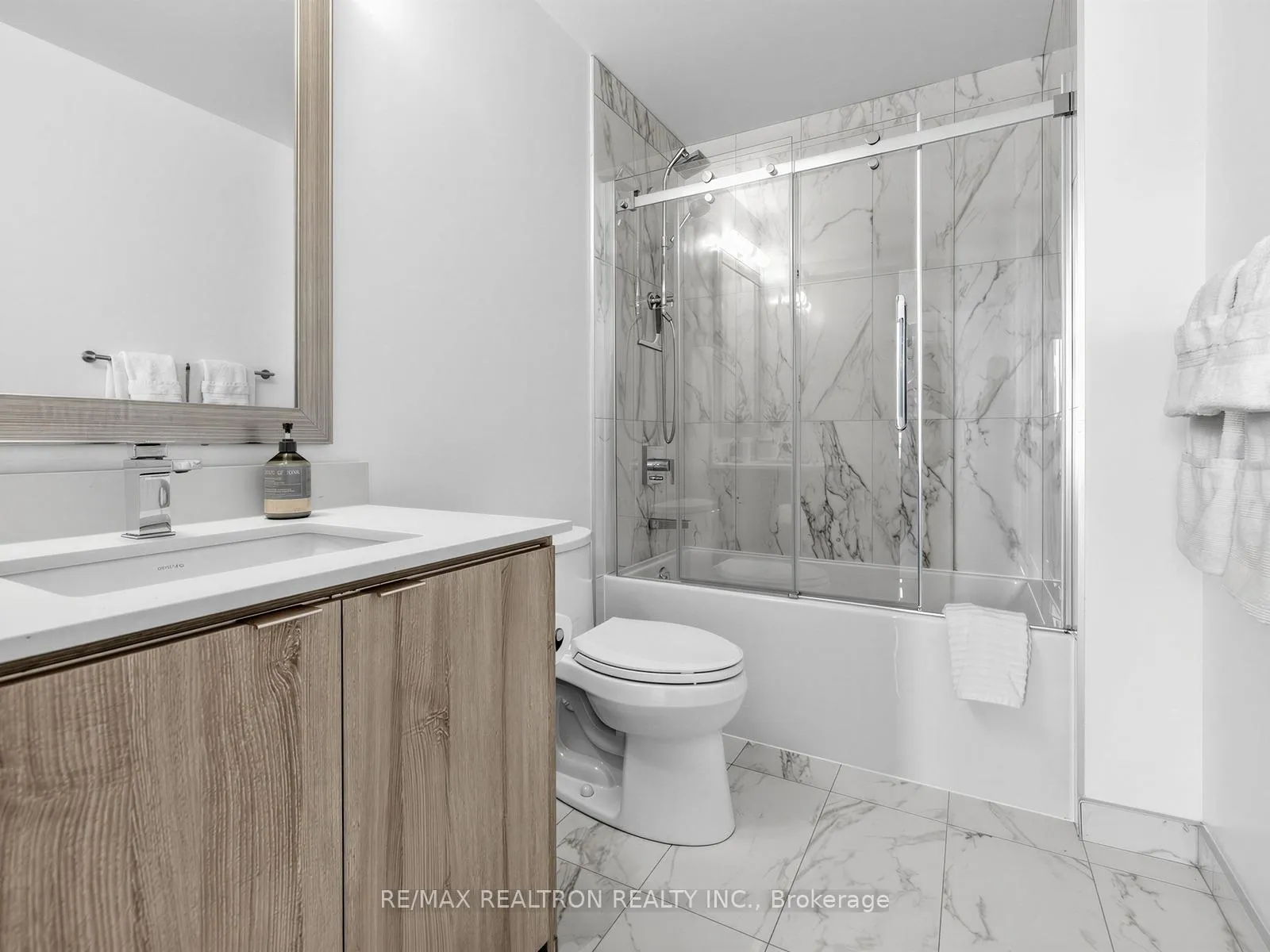 Photo 21 of Unit 317, 415 Sea Ray Avenue, Innisfil, Rural Innisfil — HOMEH