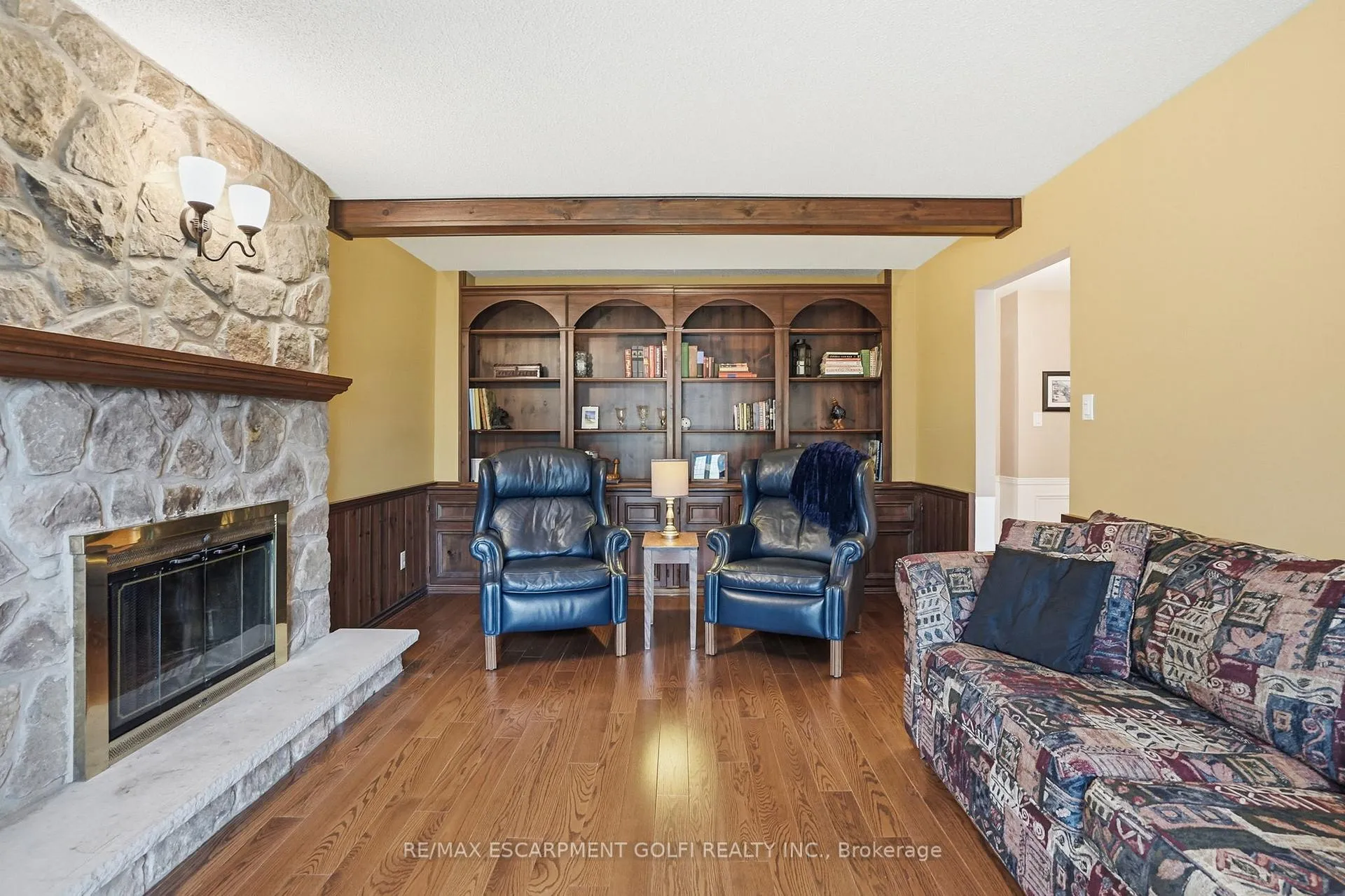 Photo 14 of 212 Digby Road, Oakville, Ford — HOMEH