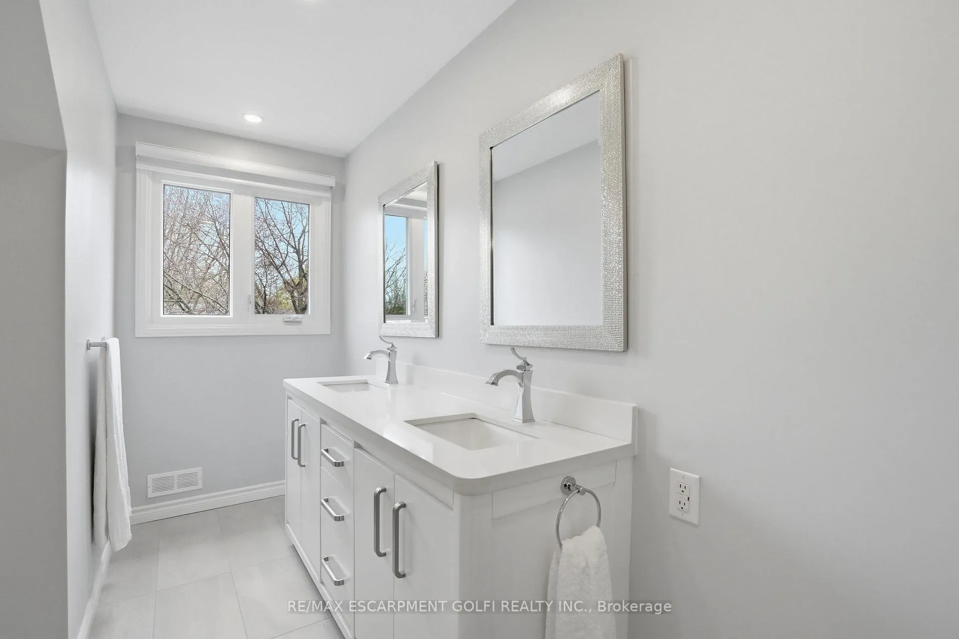 Photo 28 of 212 Digby Road, Oakville, Ford — HOMEH