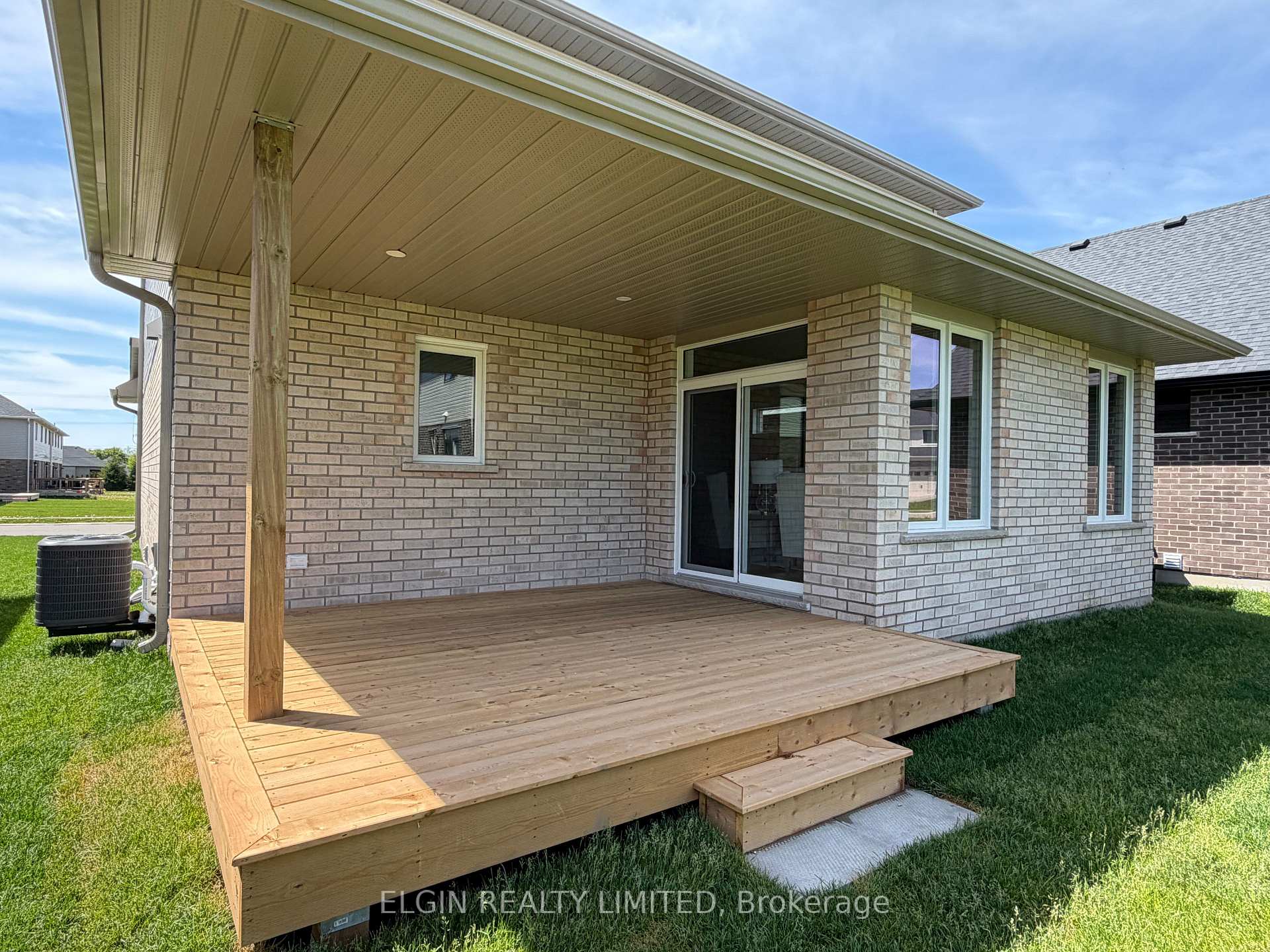 Photo 4 of 6 Keba Crescent, Tillsonburg — HOMEH