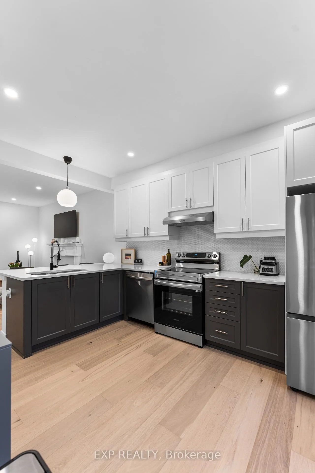 Photo 14 of 720 Hydrus Private, Ottawa, Barrhaven - Half Moon Bay — HOMEH