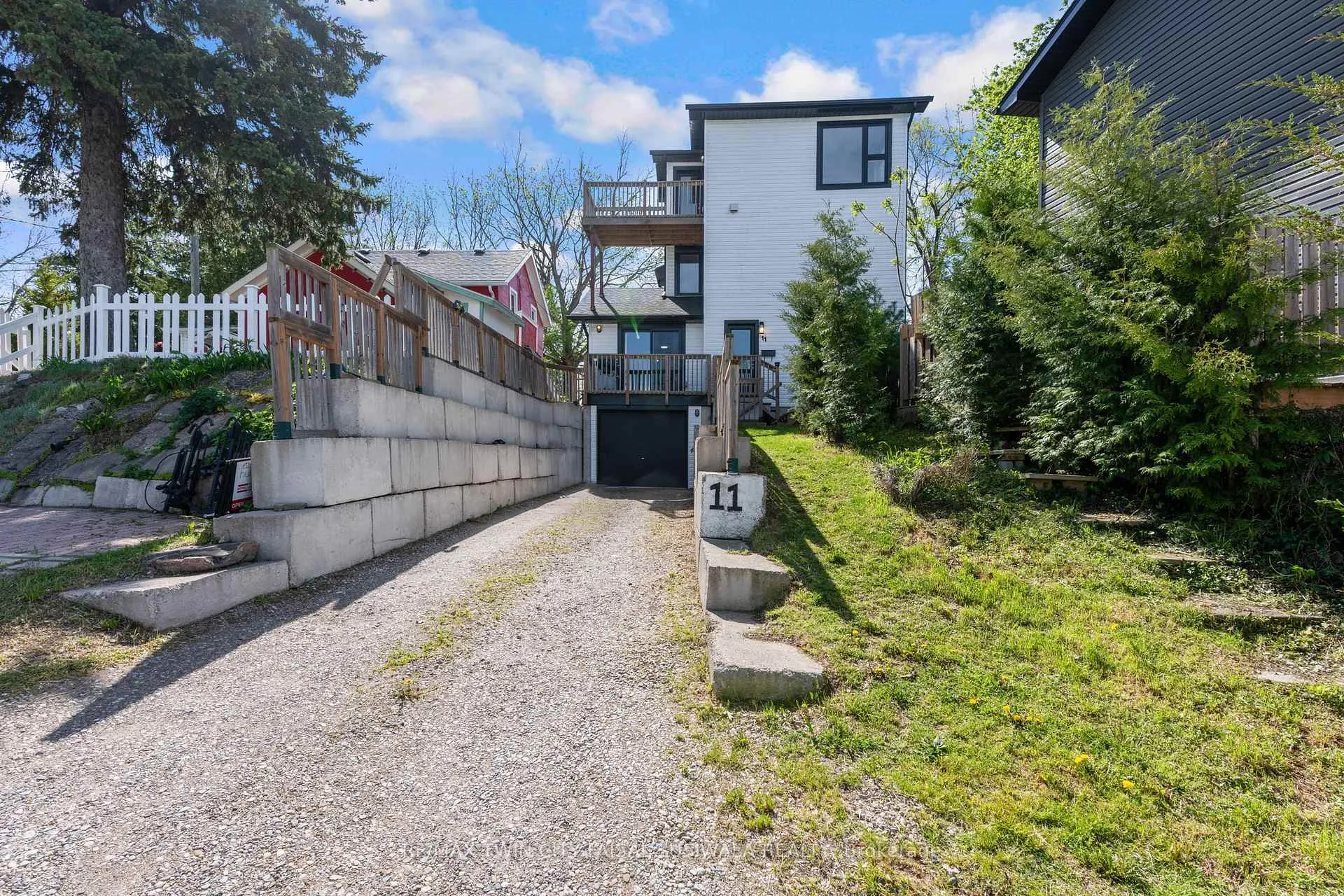 Photo 3 of 11 Eagle Hill, Cambridge, Hespeler Village — HOMEH