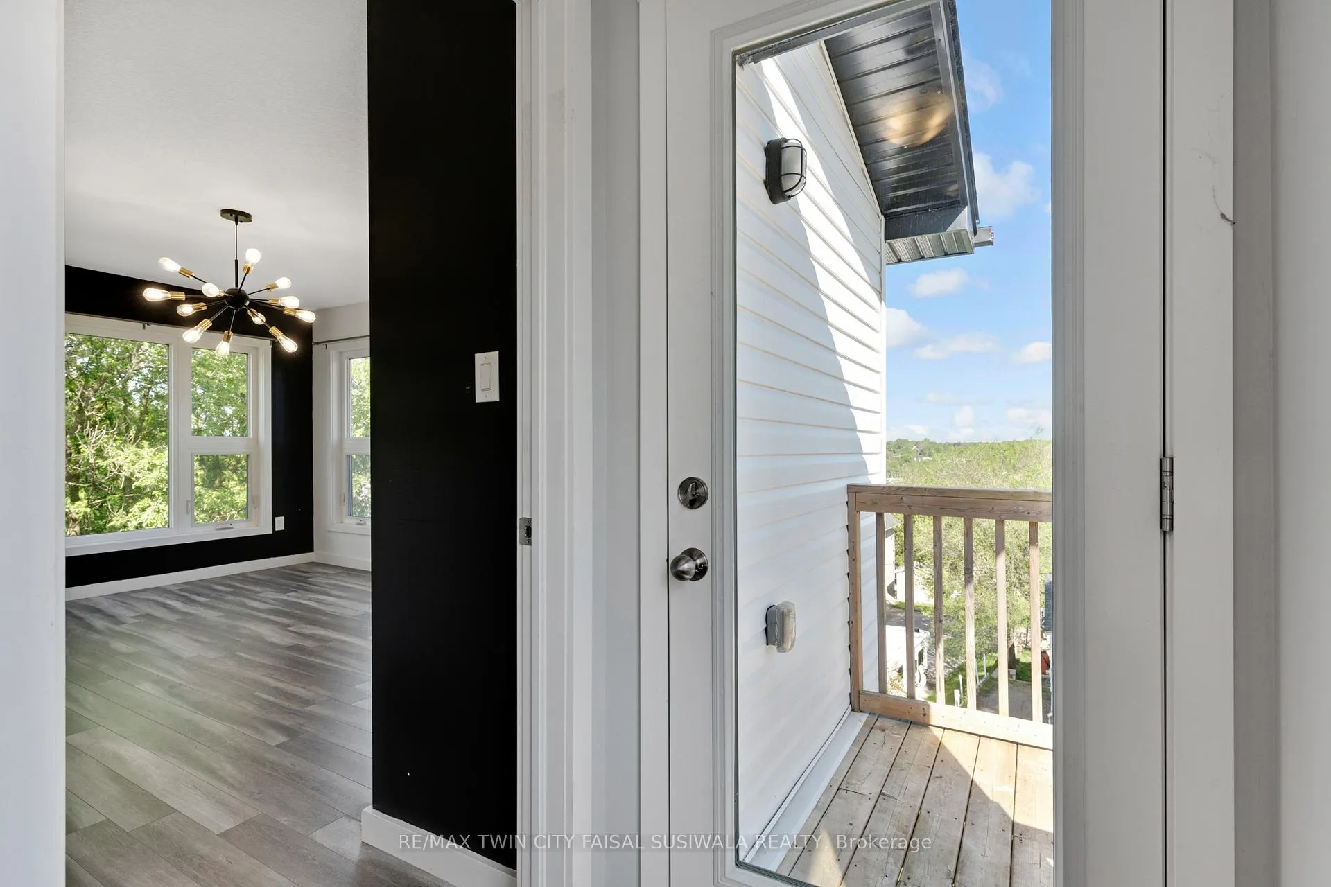Photo 21 of 11 Eagle Hill, Cambridge, Hespeler Village — HOMEH