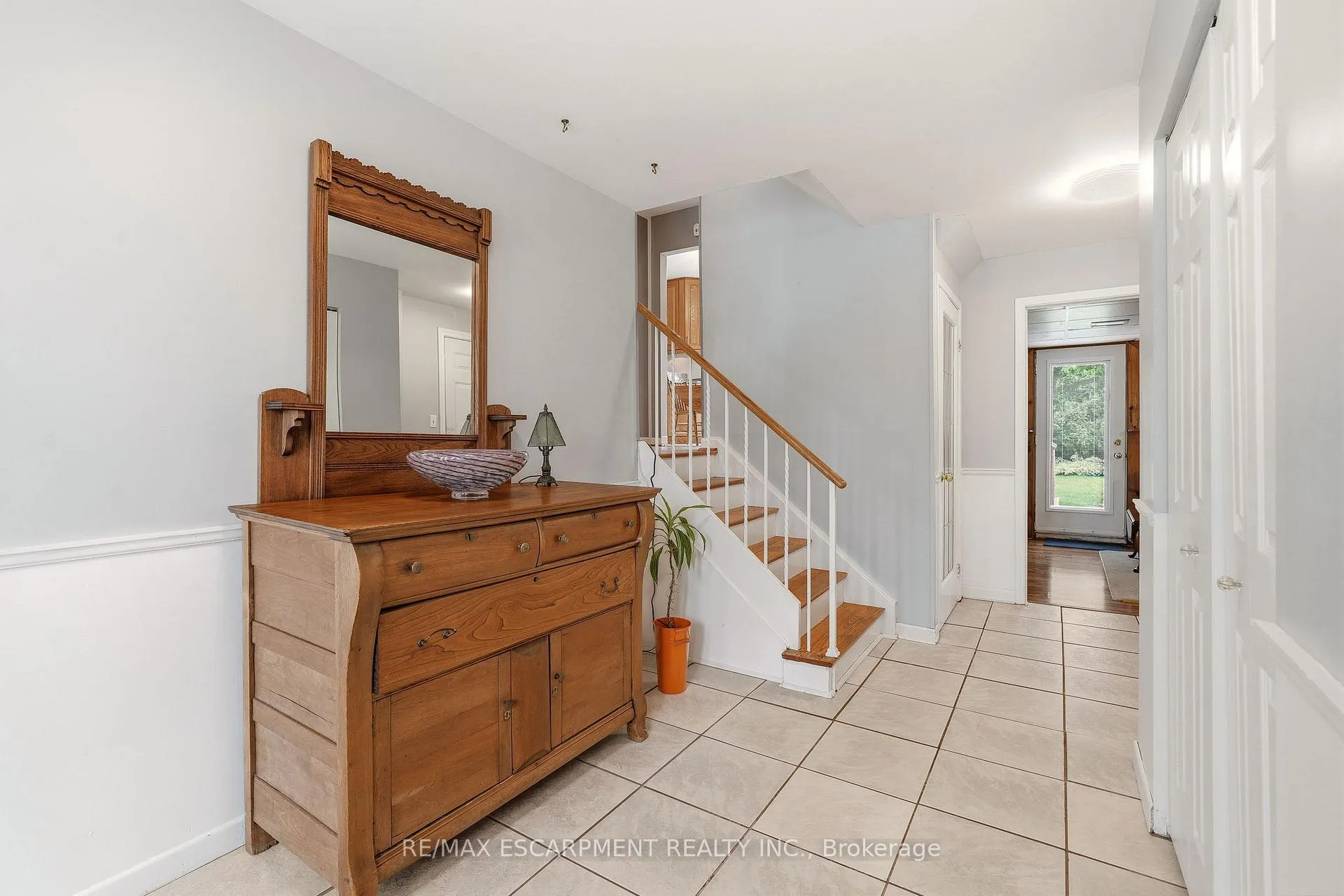 Photo 7 of 731 Mullin Way, Burlington, Appleby — HOMEH