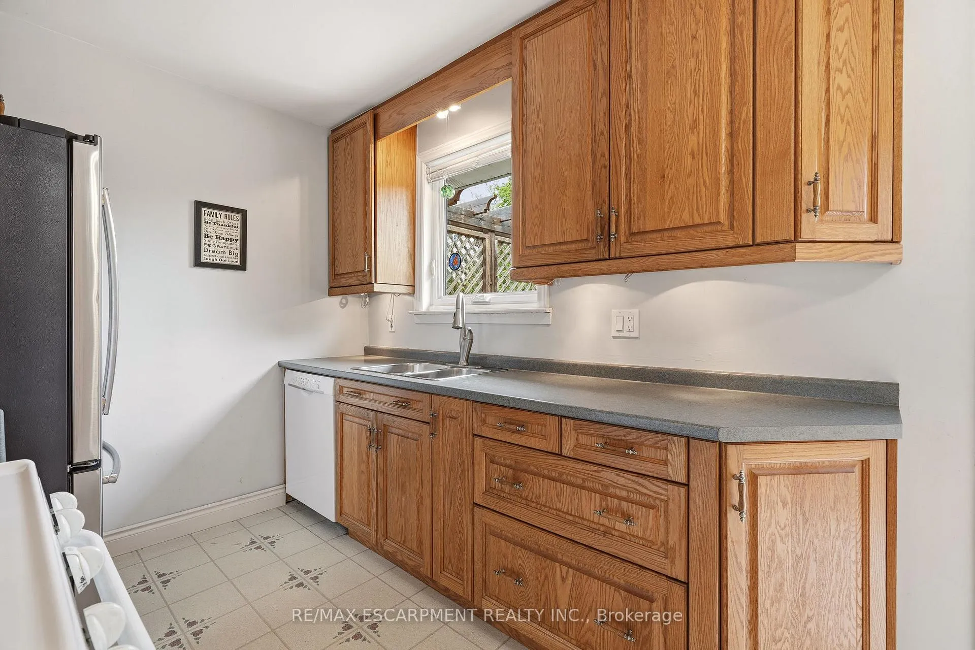 Photo 20 of 731 Mullin Way, Burlington, Appleby — HOMEH