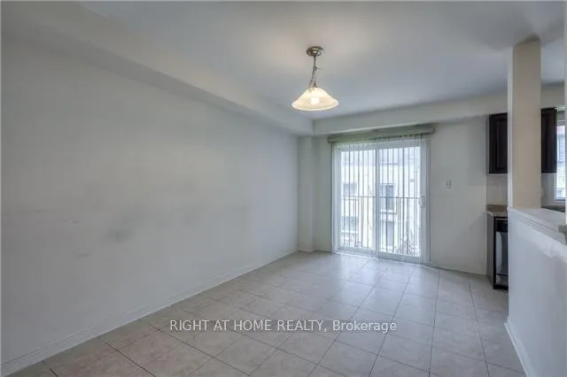 Photo 11 of 10 Wilkes Crescent, Scarborough, Clairlea-Birchmount — HOMEH