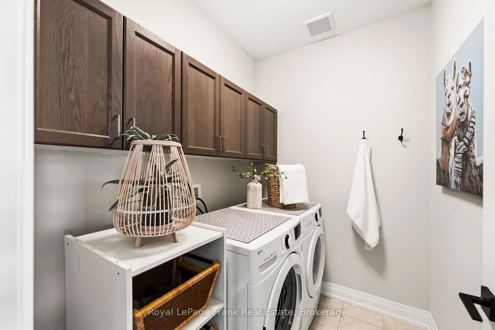 Photo 37 of 52 Coulter Street, Scugog, Port Perry — HOMEH