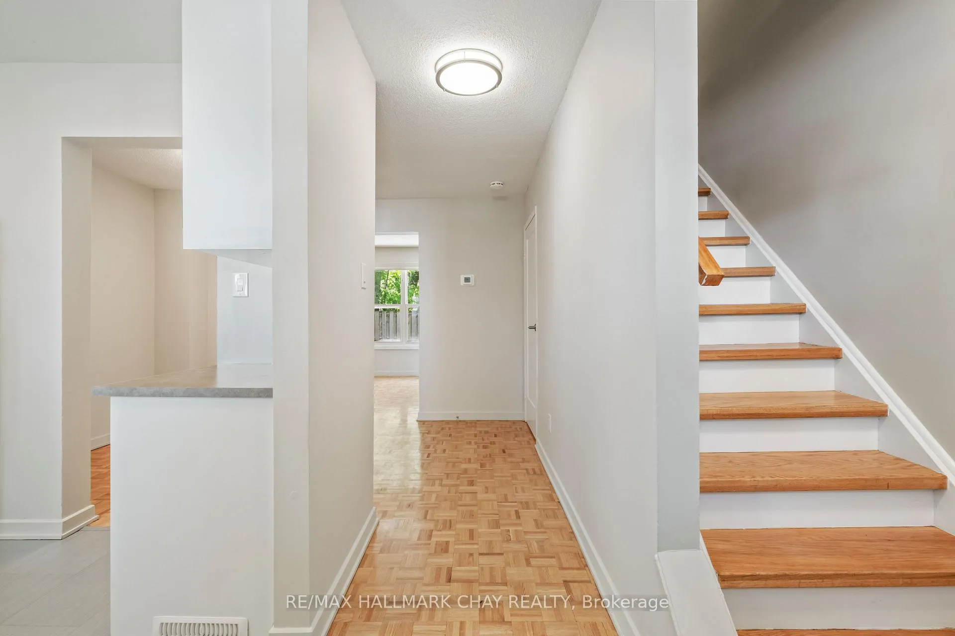 Photo 5 of Unit 25, 177 Bayview Drive, Barrie, Allandale — HOMEH