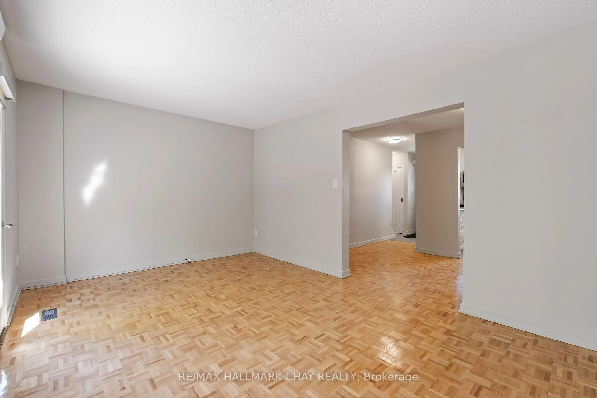 Photo 13 of Unit 25, 177 Bayview Drive, Barrie, Allandale — HOMEH