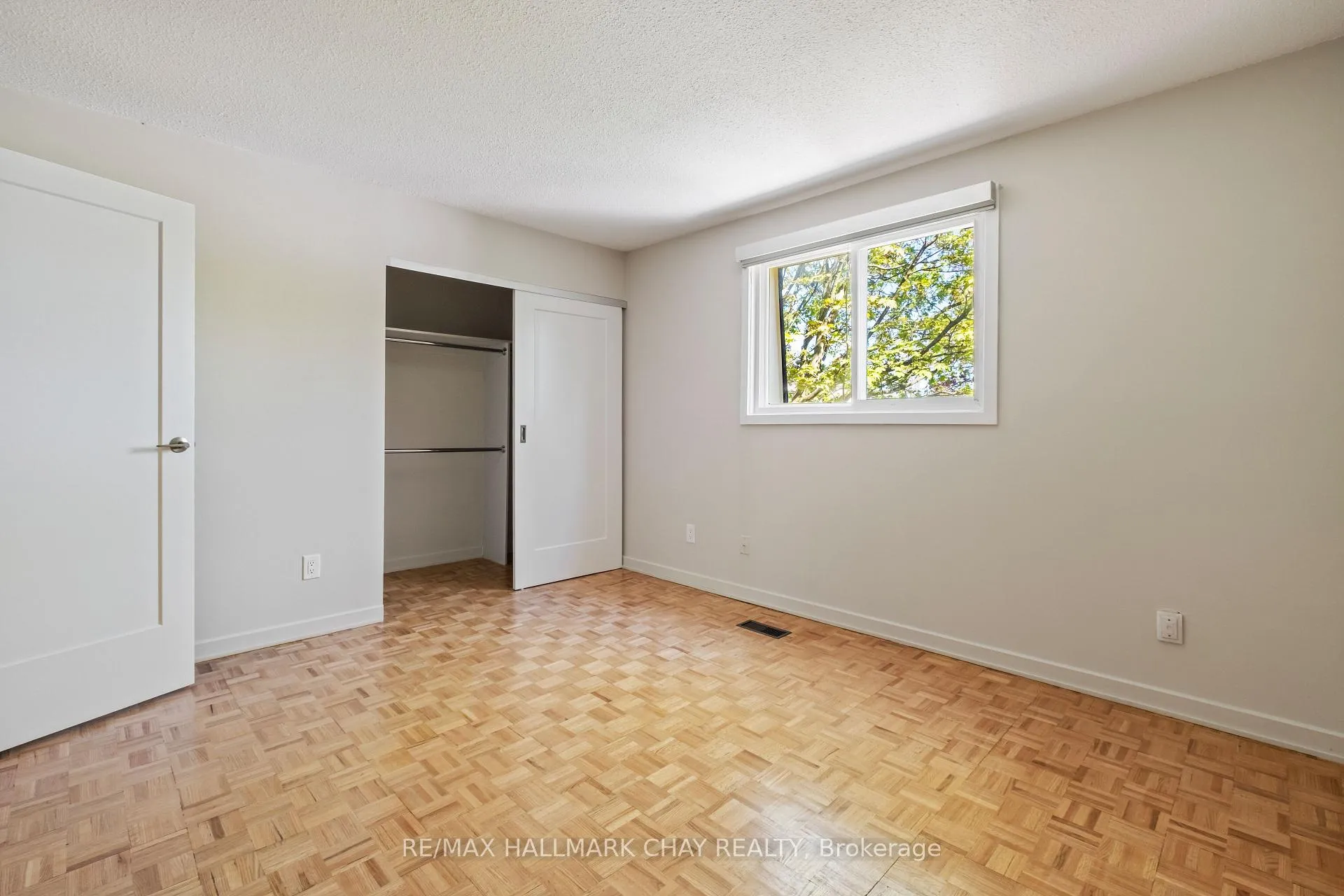 Photo 17 of Unit 25, 177 Bayview Drive, Barrie, Allandale — HOMEH