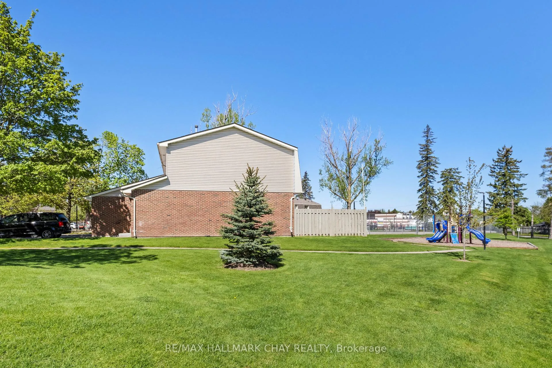 Photo 31 of Unit 25, 177 Bayview Drive, Barrie, Allandale — HOMEH