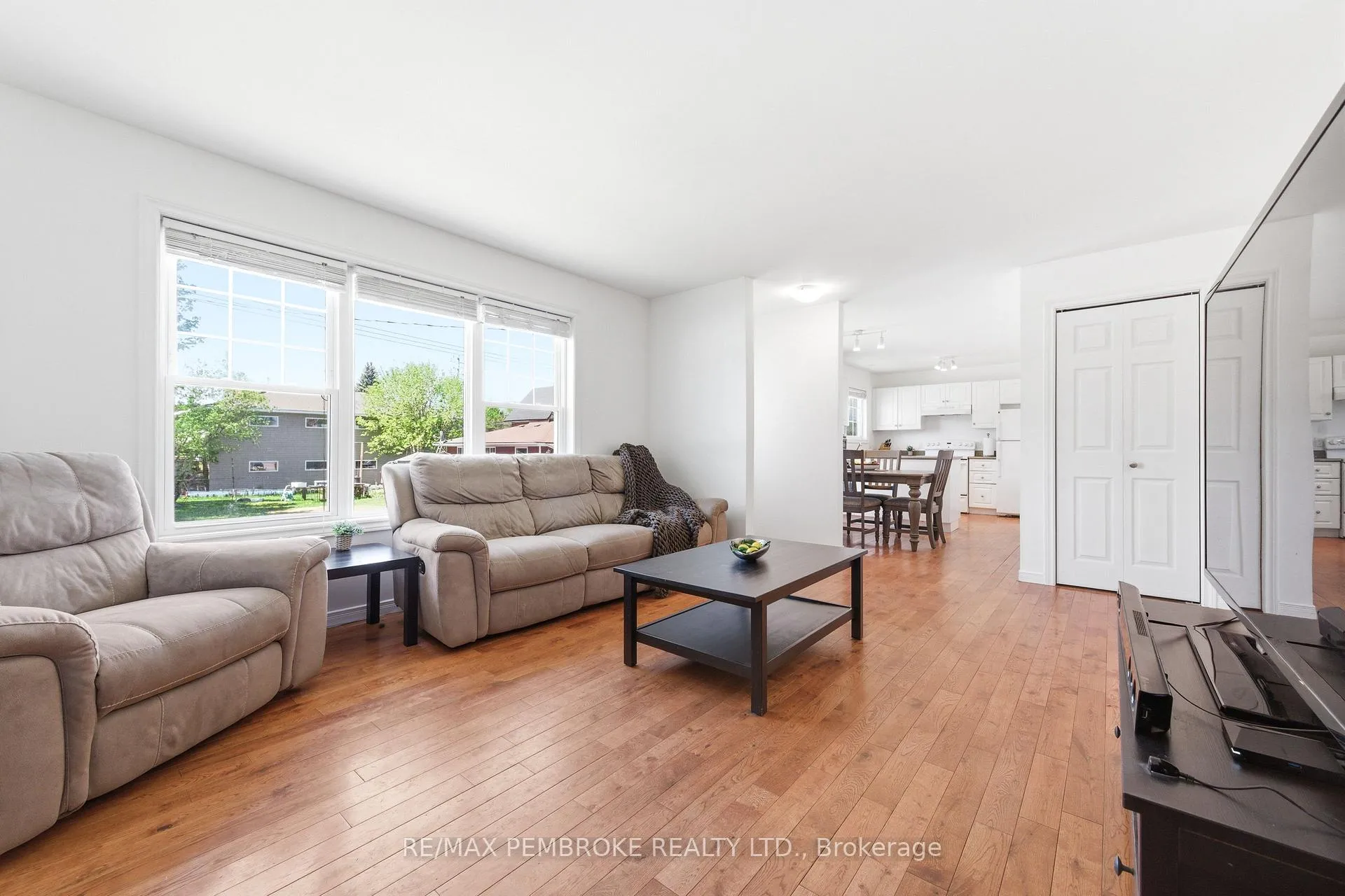Photo 17 of 257 Fraser Street, Pembroke — HOMEH
