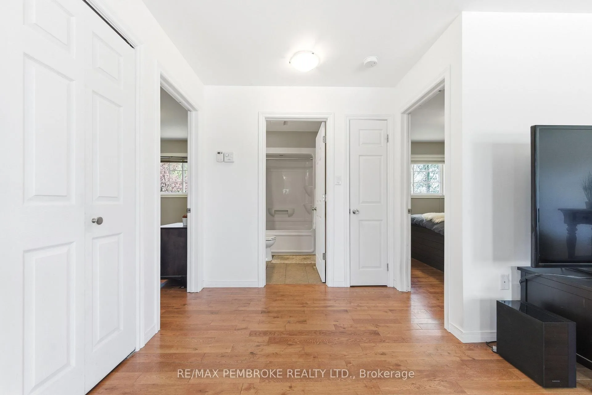 Photo 26 of 257 Fraser Street, Pembroke — HOMEH