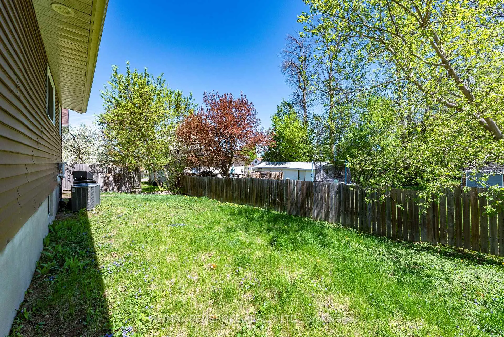 Photo 39 of 257 Fraser Street, Pembroke — HOMEH