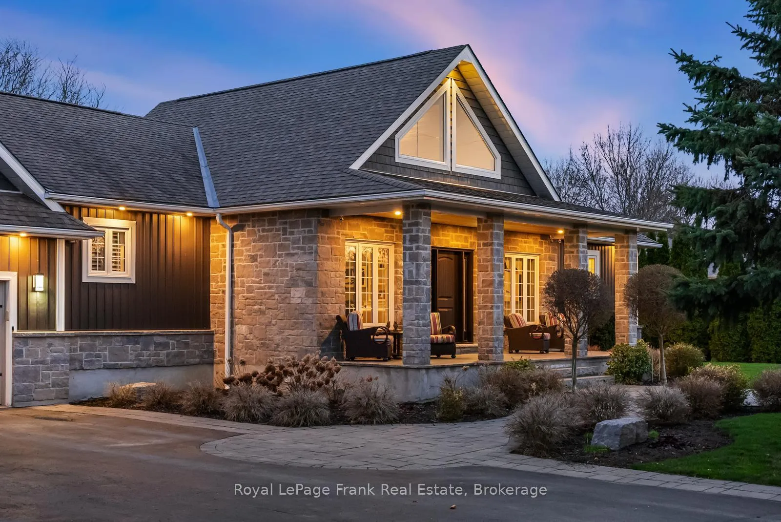 Photo 7 of 325 Maine Street, Oshawa, Kedron — HOMEH