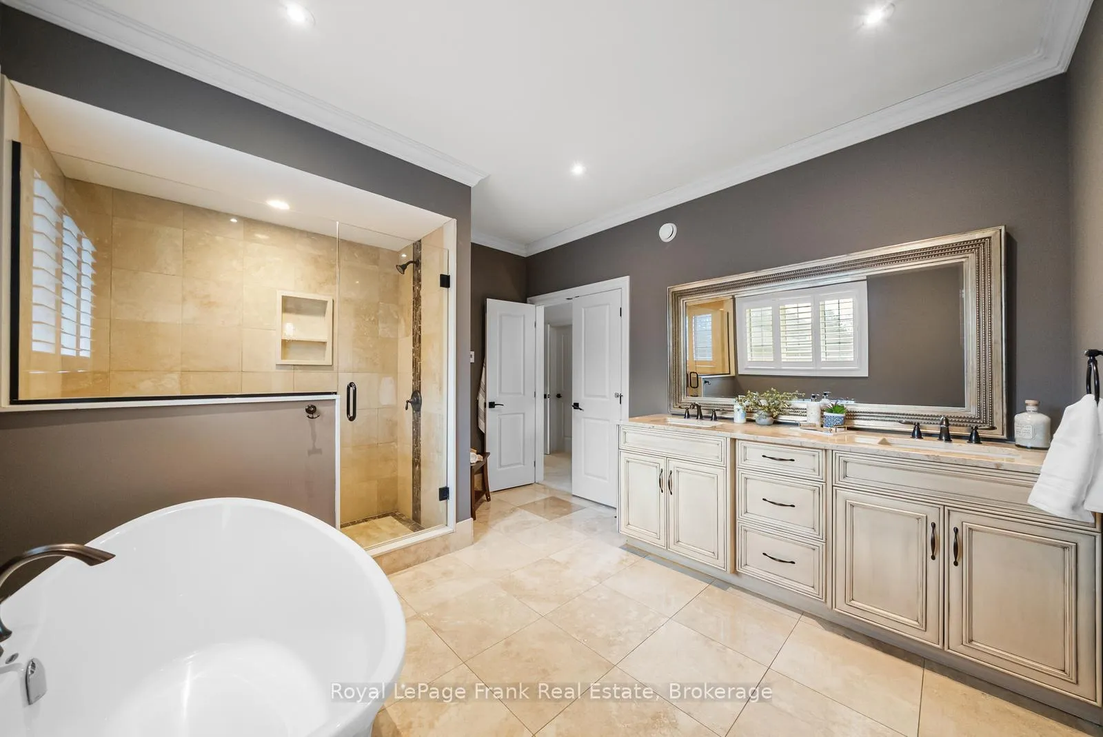 Photo 26 of 325 Maine Street, Oshawa, Kedron — HOMEH
