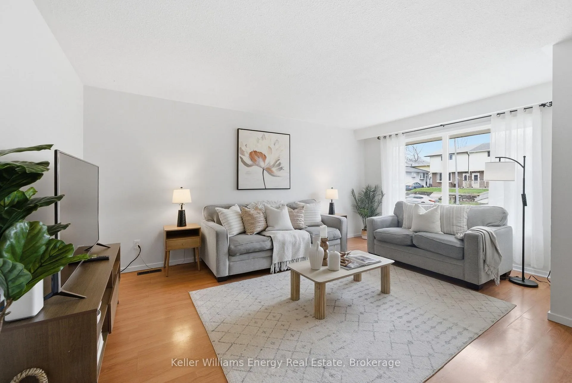 Photo 6 of 441 Maplewood Drive, Oshawa, O'Neill — HOMEH