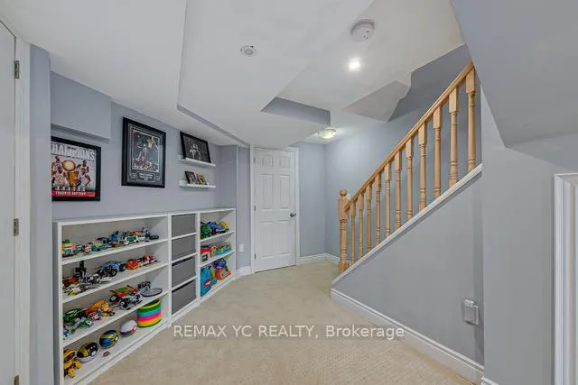 Photo 18 of 114 Monarchy Street, Barrie, Innis-Shore — HOMEH