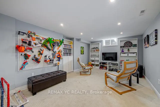 Photo 19 of 114 Monarchy Street, Barrie, Innis-Shore — HOMEH
