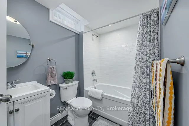 Photo 22 of 114 Monarchy Street, Barrie, Innis-Shore — HOMEH