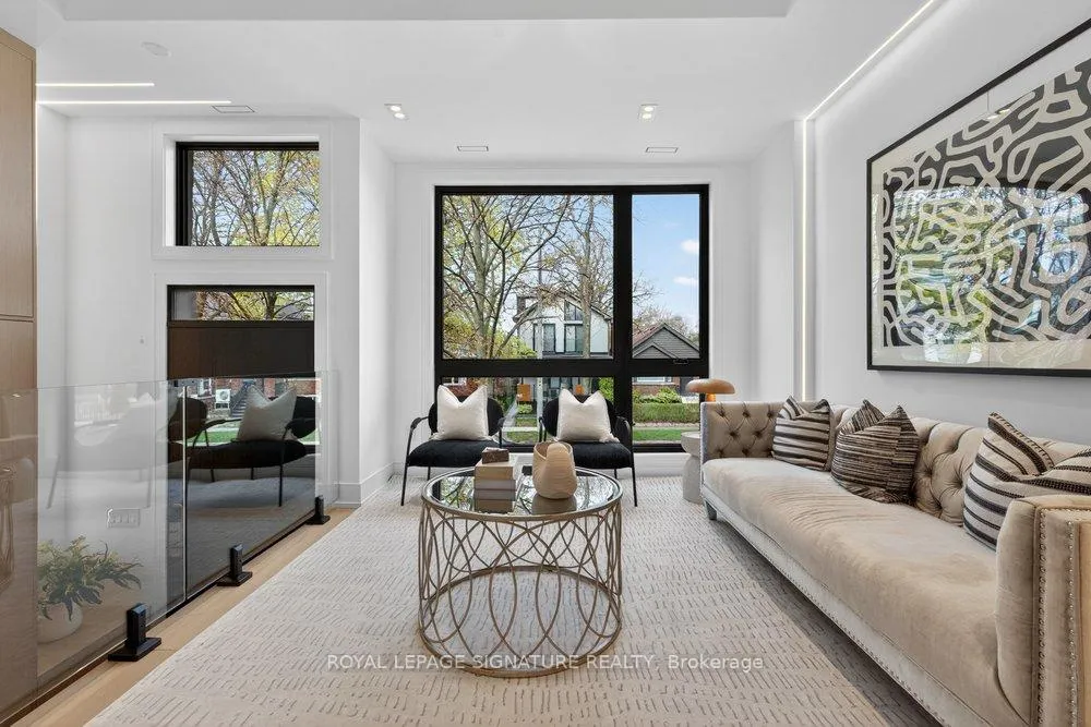 Photo 4 of 53 Lesmount Avenue, Toronto, East York — HOMEH