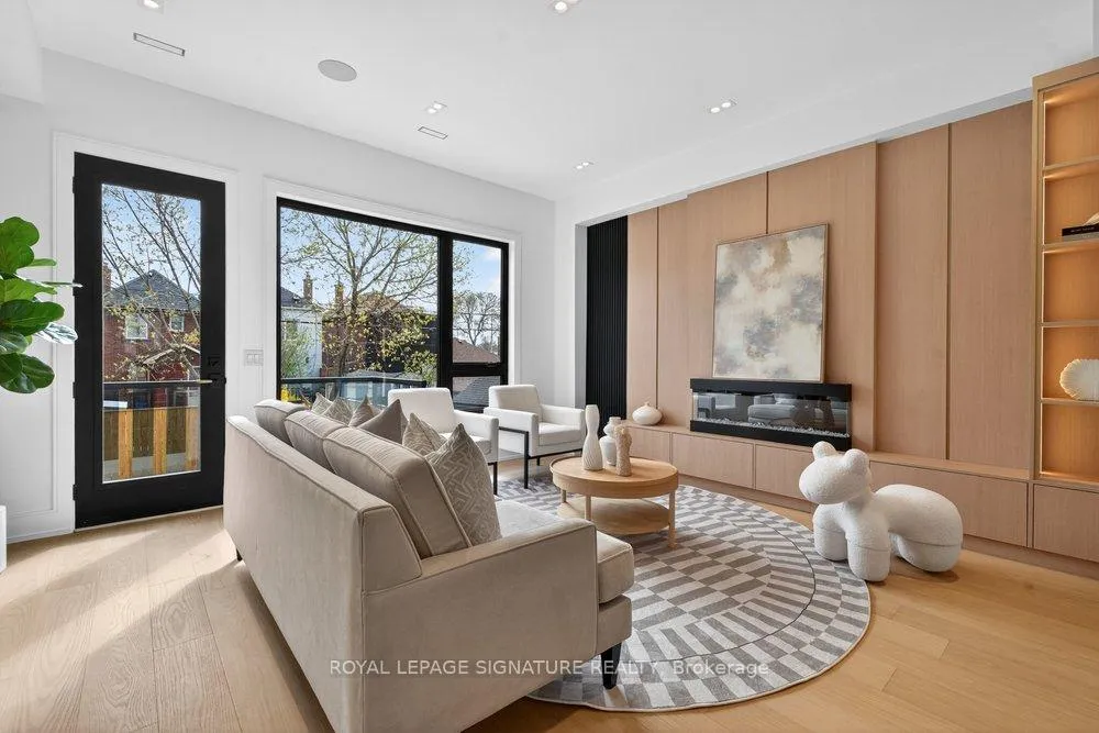 Photo 17 of 53 Lesmount Avenue, Toronto, East York — HOMEH
