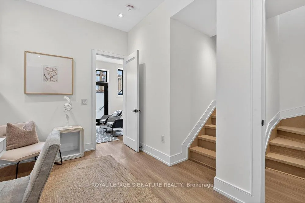 Photo 39 of 53 Lesmount Avenue, Toronto, East York — HOMEH