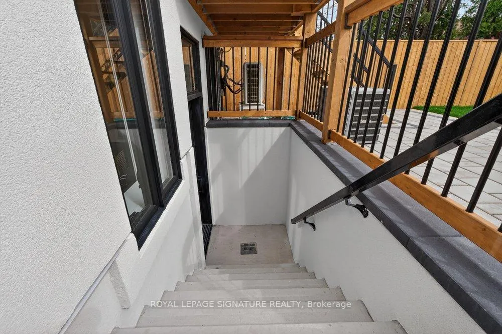 Photo 48 of 53 Lesmount Avenue, Toronto, East York — HOMEH