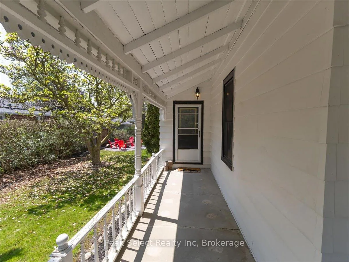 Photo 6 of 241 King Street, Lucan Biddulph, Granton — HOMEH