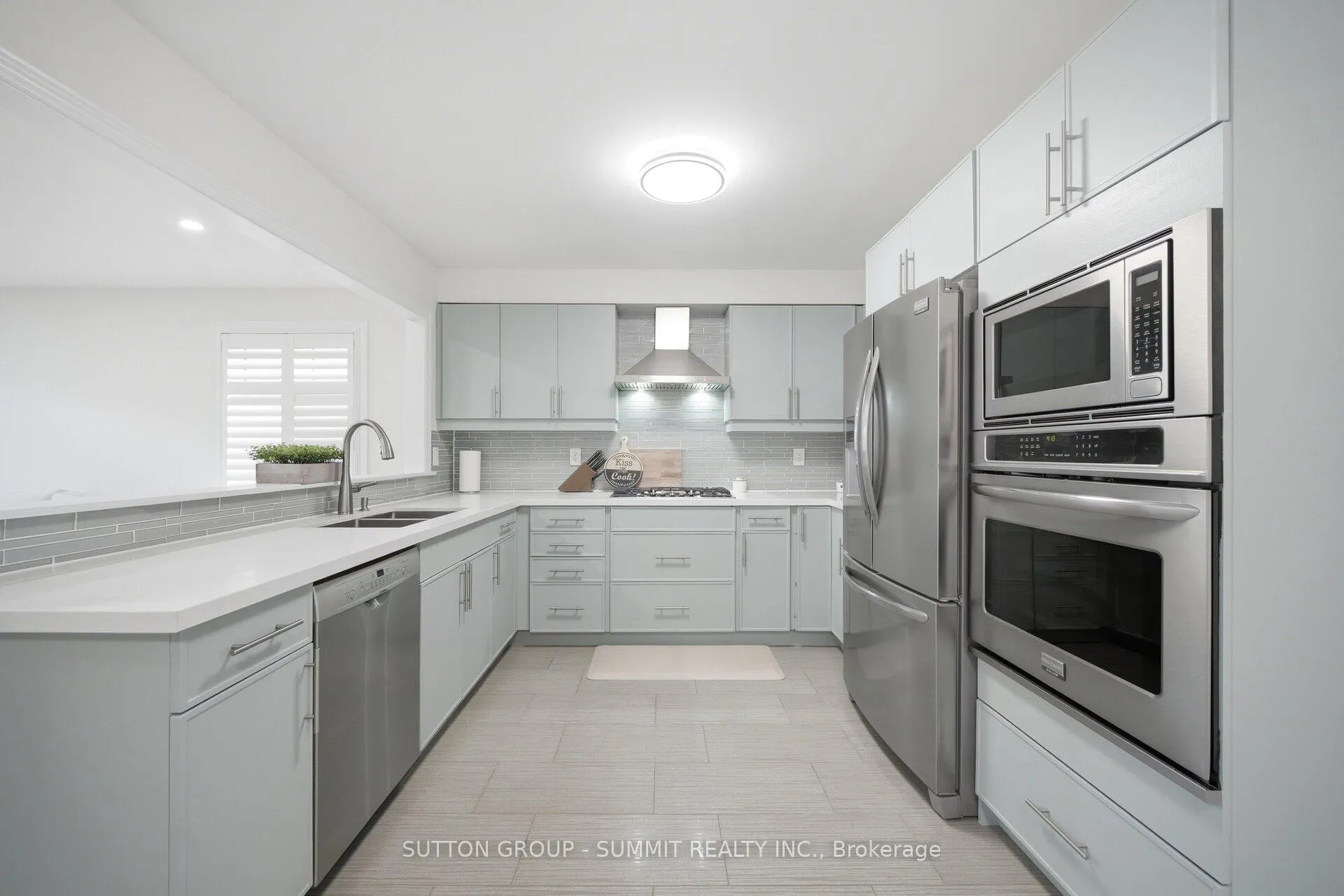 Photo 8 of 30 Mccourt Drive, Ajax, South East — HOMEH