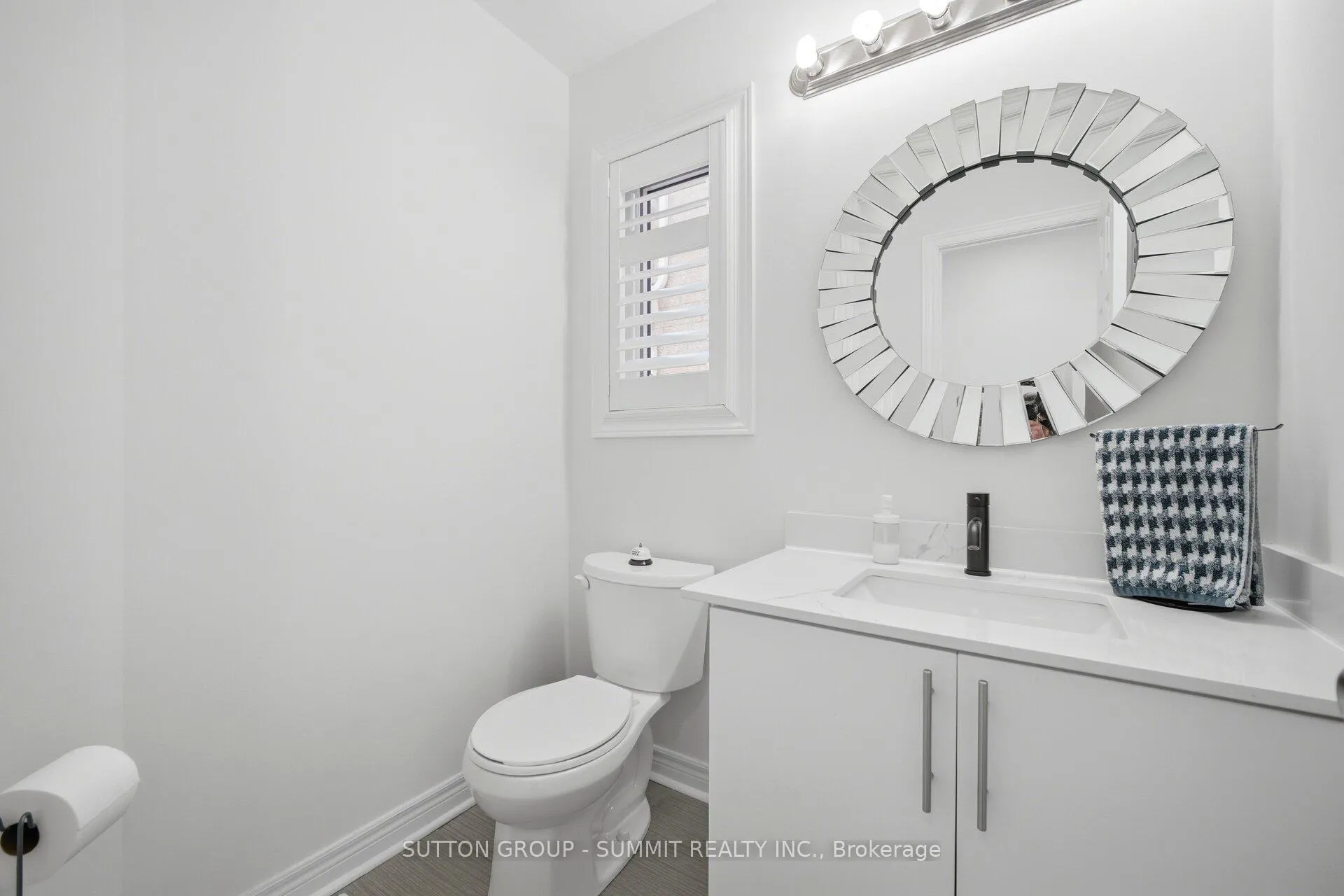 Photo 18 of 30 Mccourt Drive, Ajax, South East — HOMEH