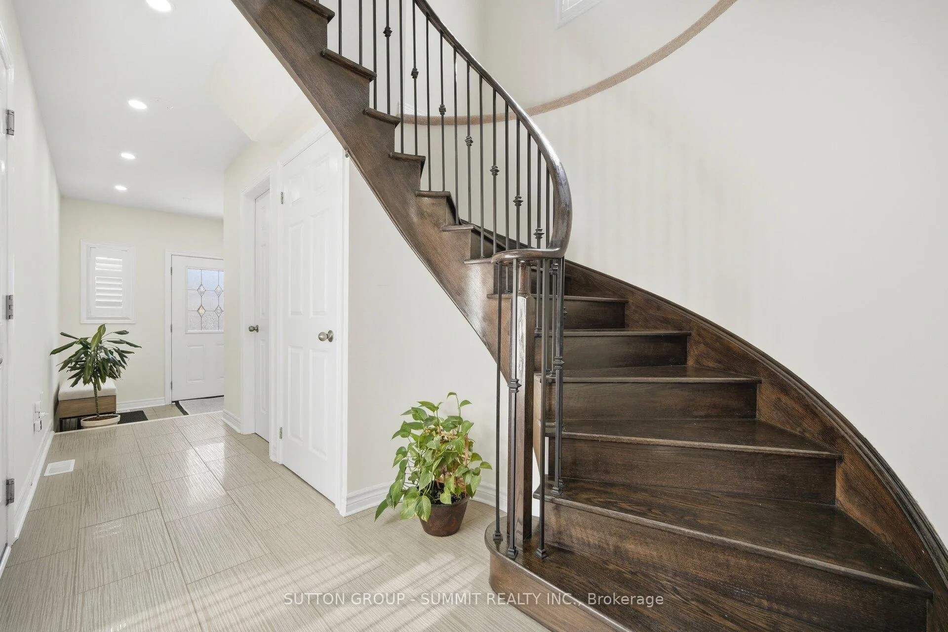 Photo 19 of 30 Mccourt Drive, Ajax, South East — HOMEH