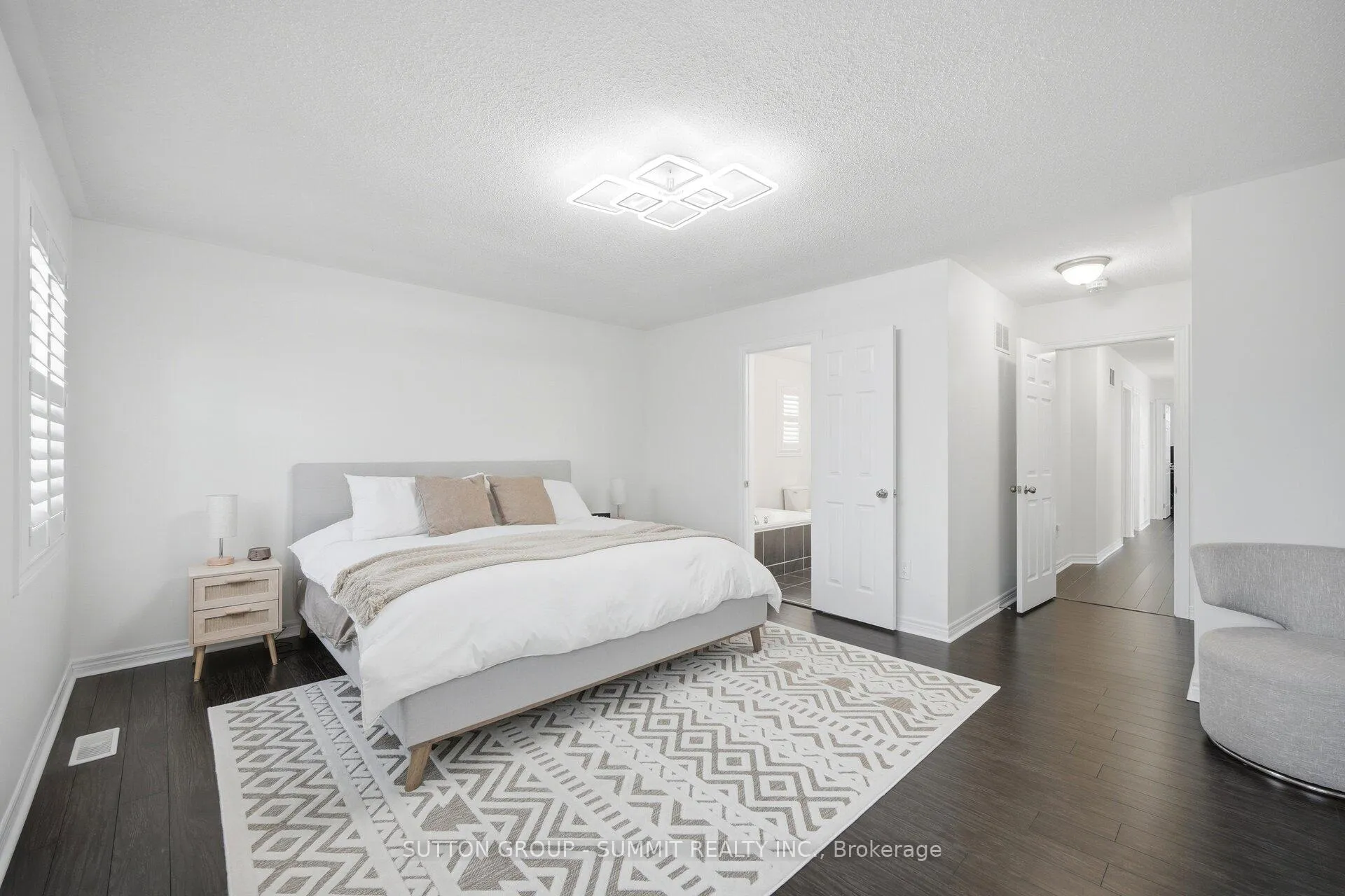 Photo 25 of 30 Mccourt Drive, Ajax, South East — HOMEH