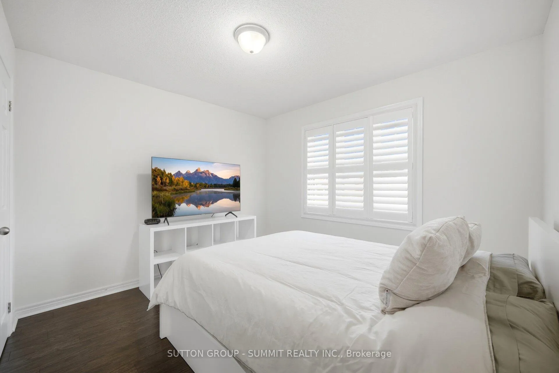 Photo 29 of 30 Mccourt Drive, Ajax, South East — HOMEH