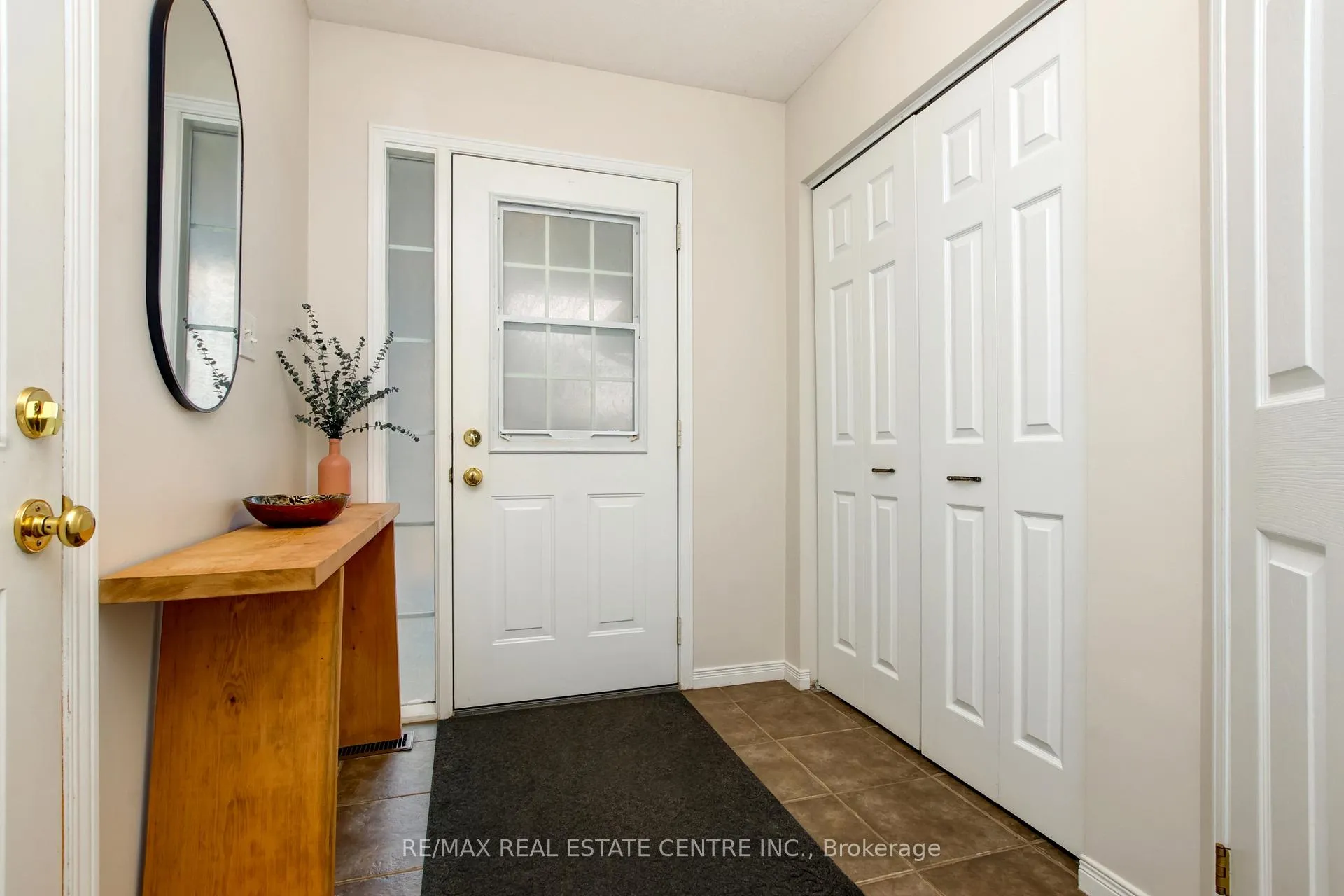 Photo 9 of Unit 50, 31 Schroder Crescent, Guelph, Grange Road — HOMEH