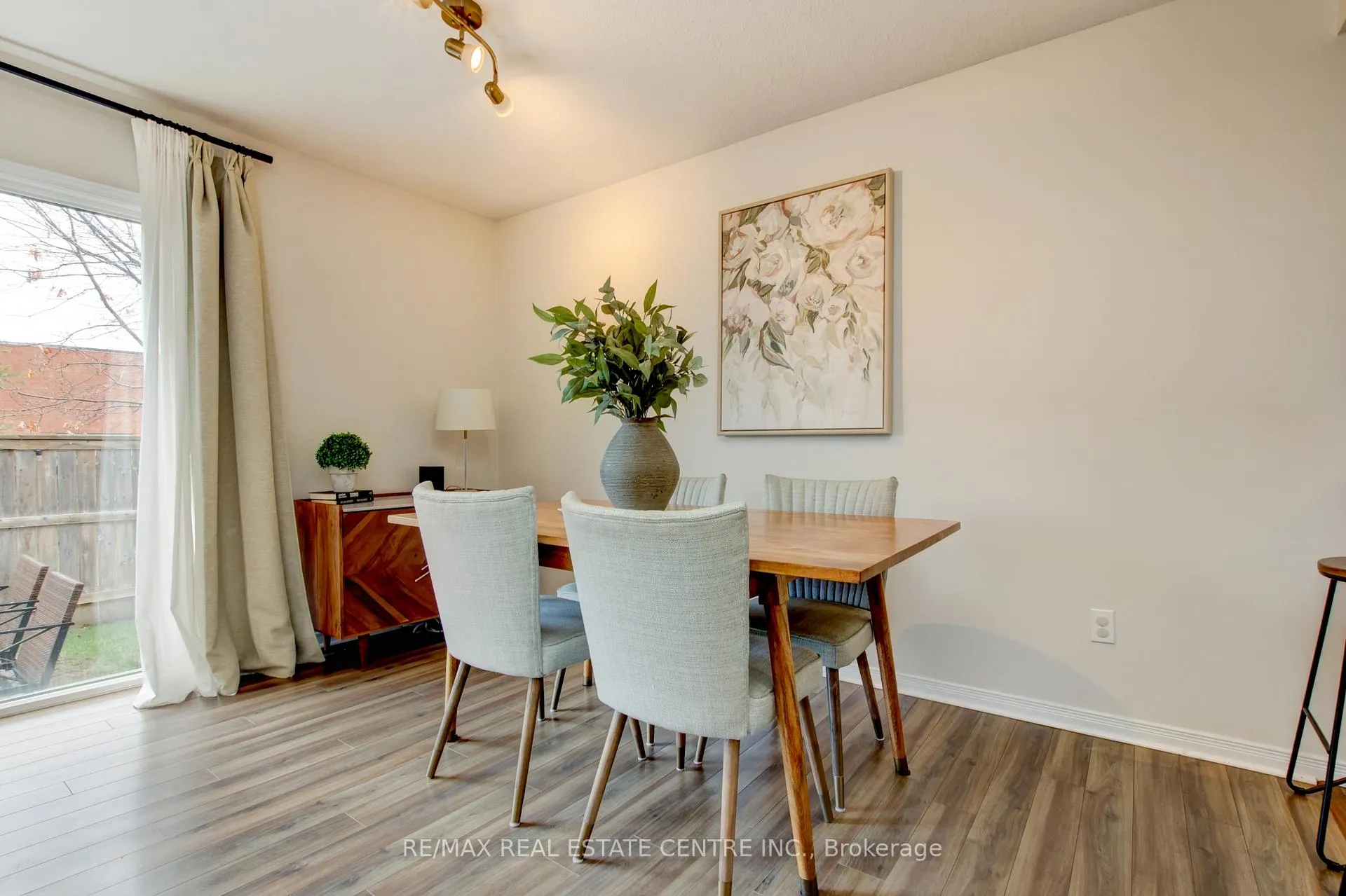 Photo 14 of Unit 50, 31 Schroder Crescent, Guelph, Grange Road — HOMEH