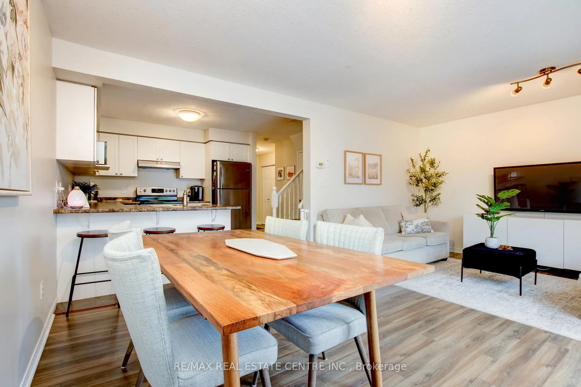 Photo 18 of Unit 50, 31 Schroder Crescent, Guelph, Grange Road — HOMEH