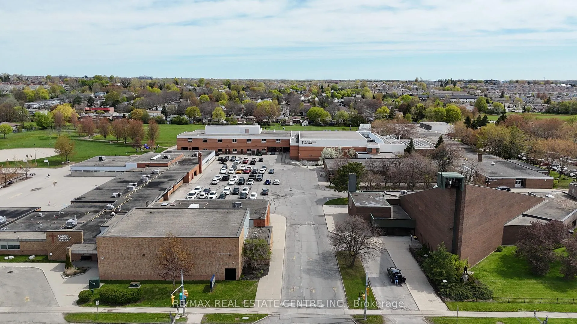 Photo 42 of Unit 50, 31 Schroder Crescent, Guelph, Grange Road — HOMEH
