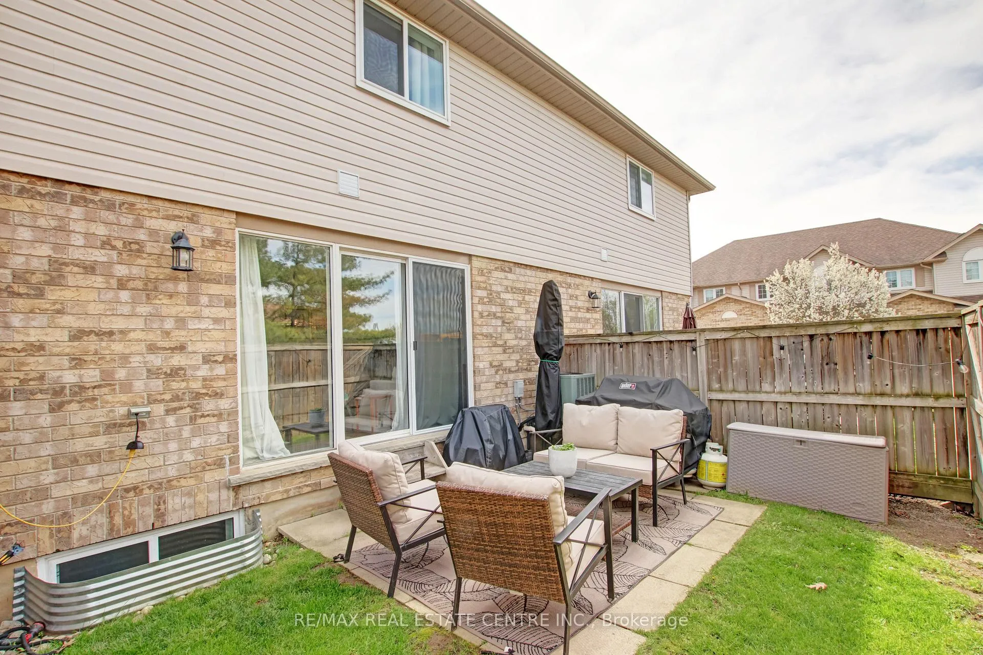Photo 47 of Unit 50, 31 Schroder Crescent, Guelph, Grange Road — HOMEH