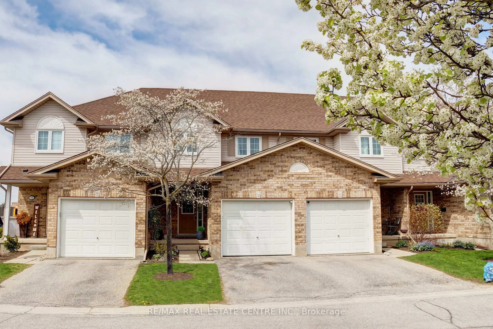 Photo 50 of Unit 50, 31 Schroder Crescent, Guelph, Grange Road — HOMEH