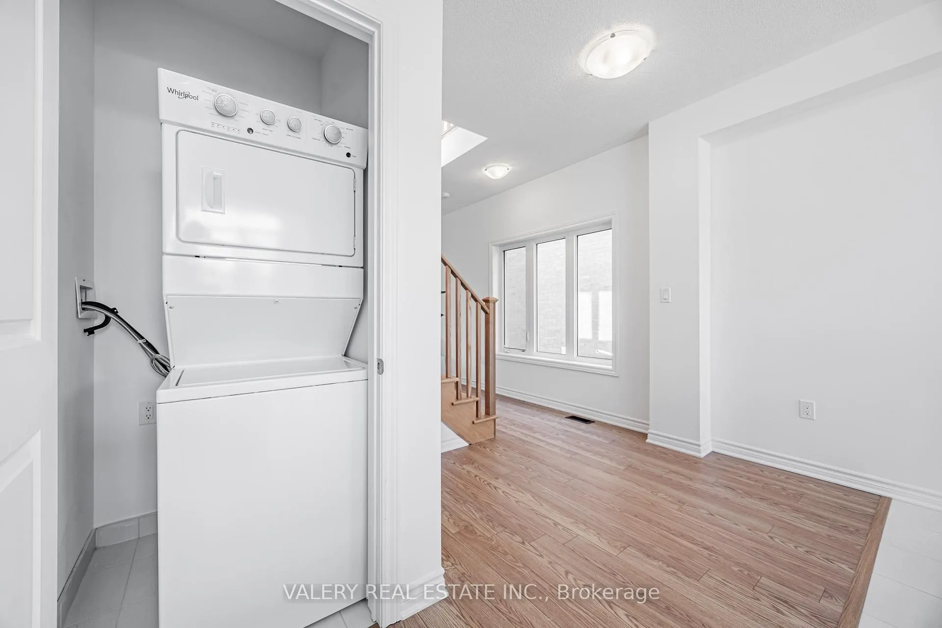 Photo 15 of 135 Pidgeon Street, Scarborough, Clairlea-Birchmount — HOMEH