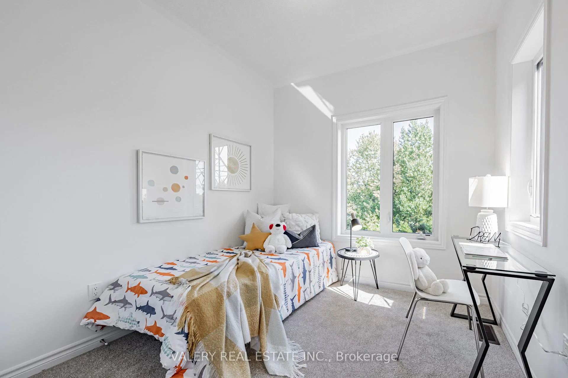 Photo 22 of 135 Pidgeon Street, Scarborough, Clairlea-Birchmount — HOMEH