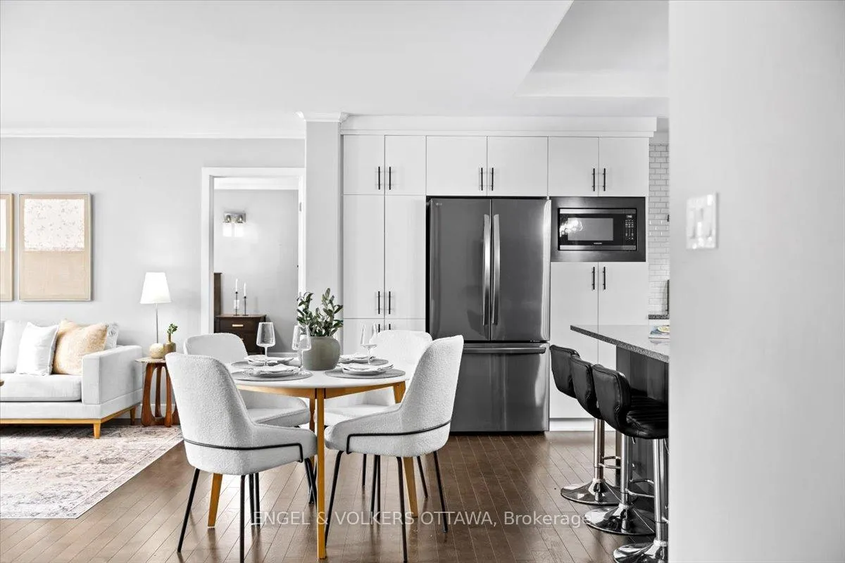 Photo 6 of 1005 Gold Crescent, Ottawa, Queensway Terrace North — HOMEH
