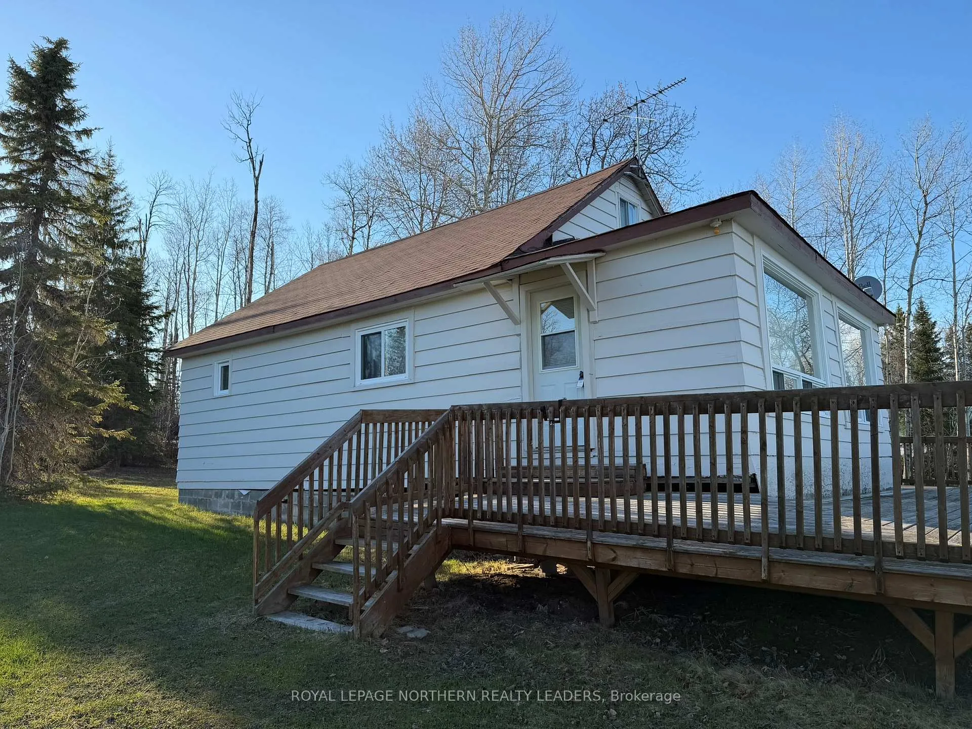 Photo 2 of 633 Leclair Avenue, Timmins, MTJ - Kamiskotia — HOMEH
