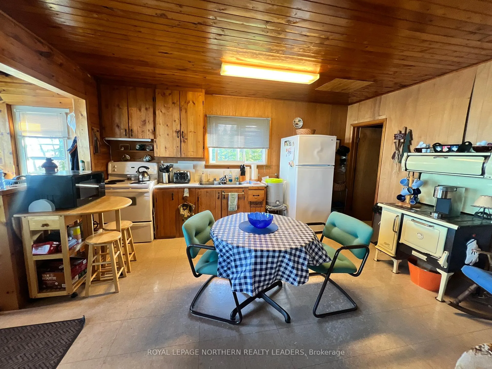 Photo 8 of 633 Leclair Avenue, Timmins, MTJ - Kamiskotia — HOMEH
